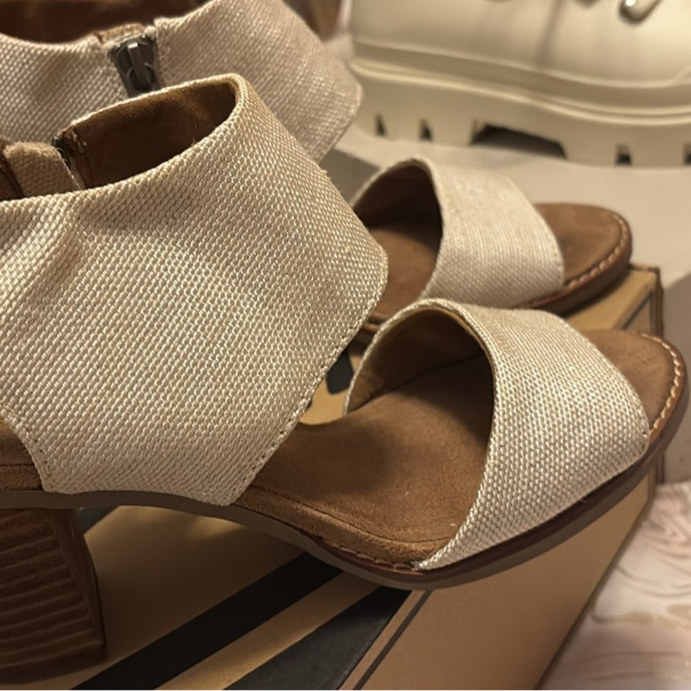 Toms Cream and Brown Chunky Heels